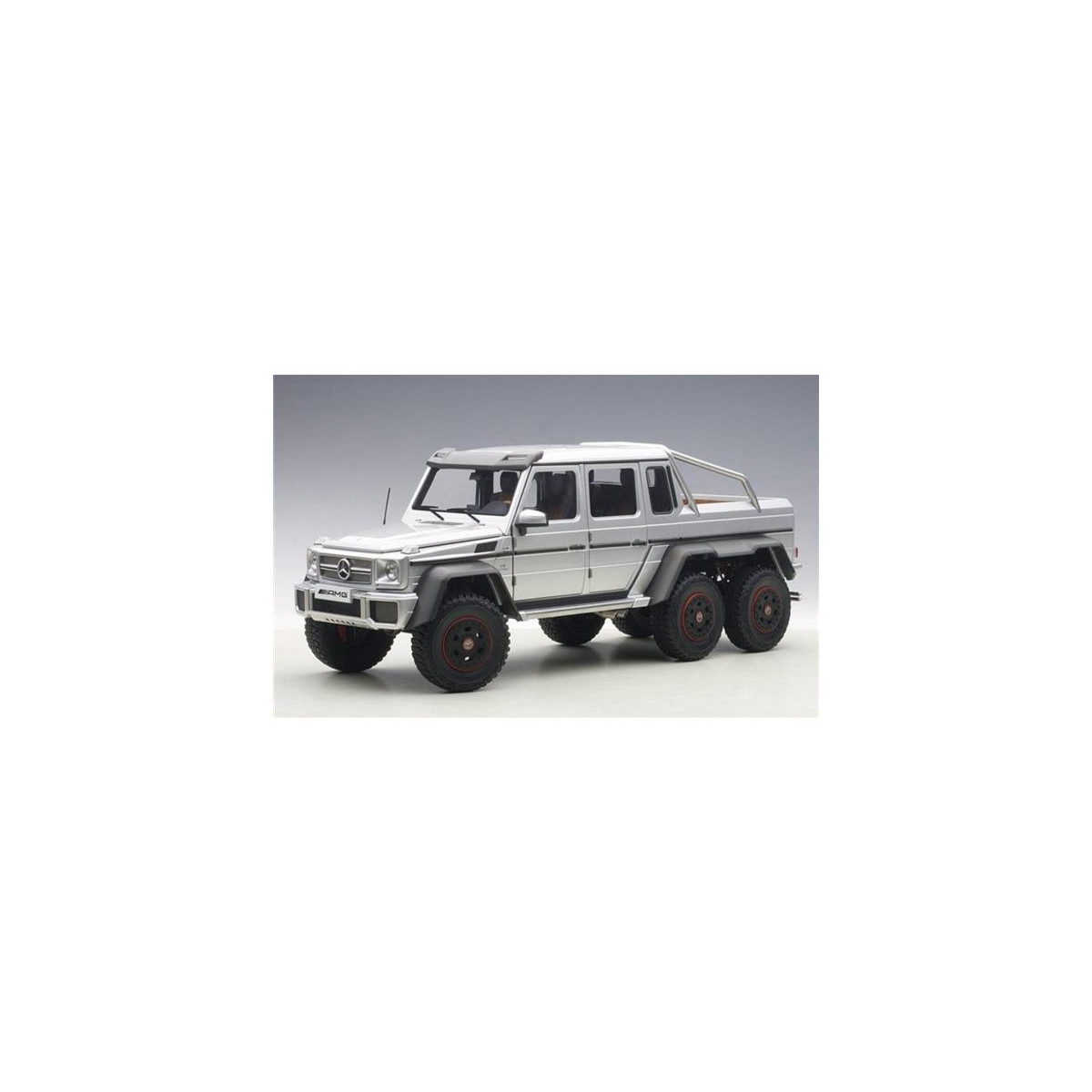 AUTOart 1:18 Mercedes-Benz G63 AMG 6×6 (Silber)...