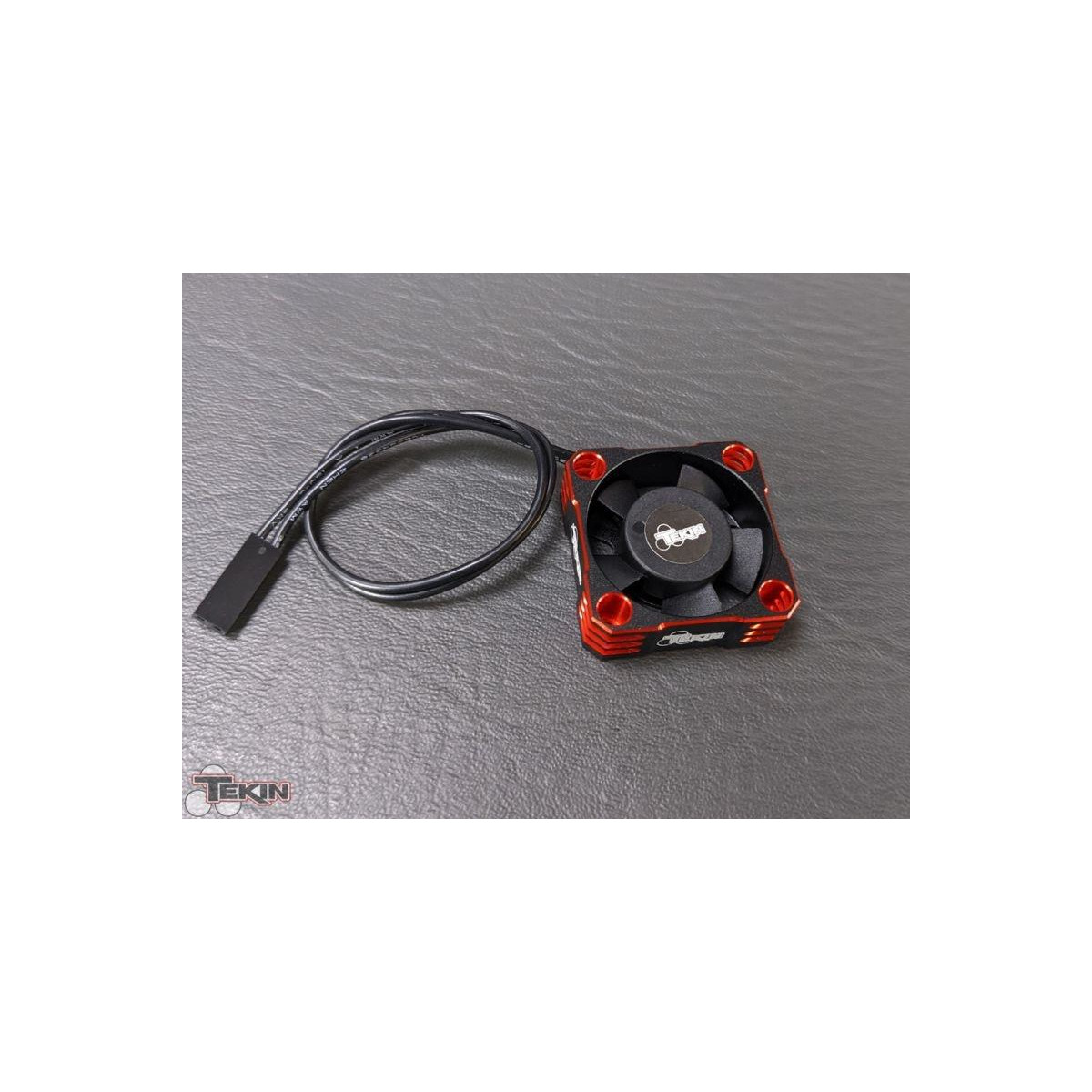 Tekin Lüfter 30x30x10 Hiflow  blk/red, 2pin 180mm...