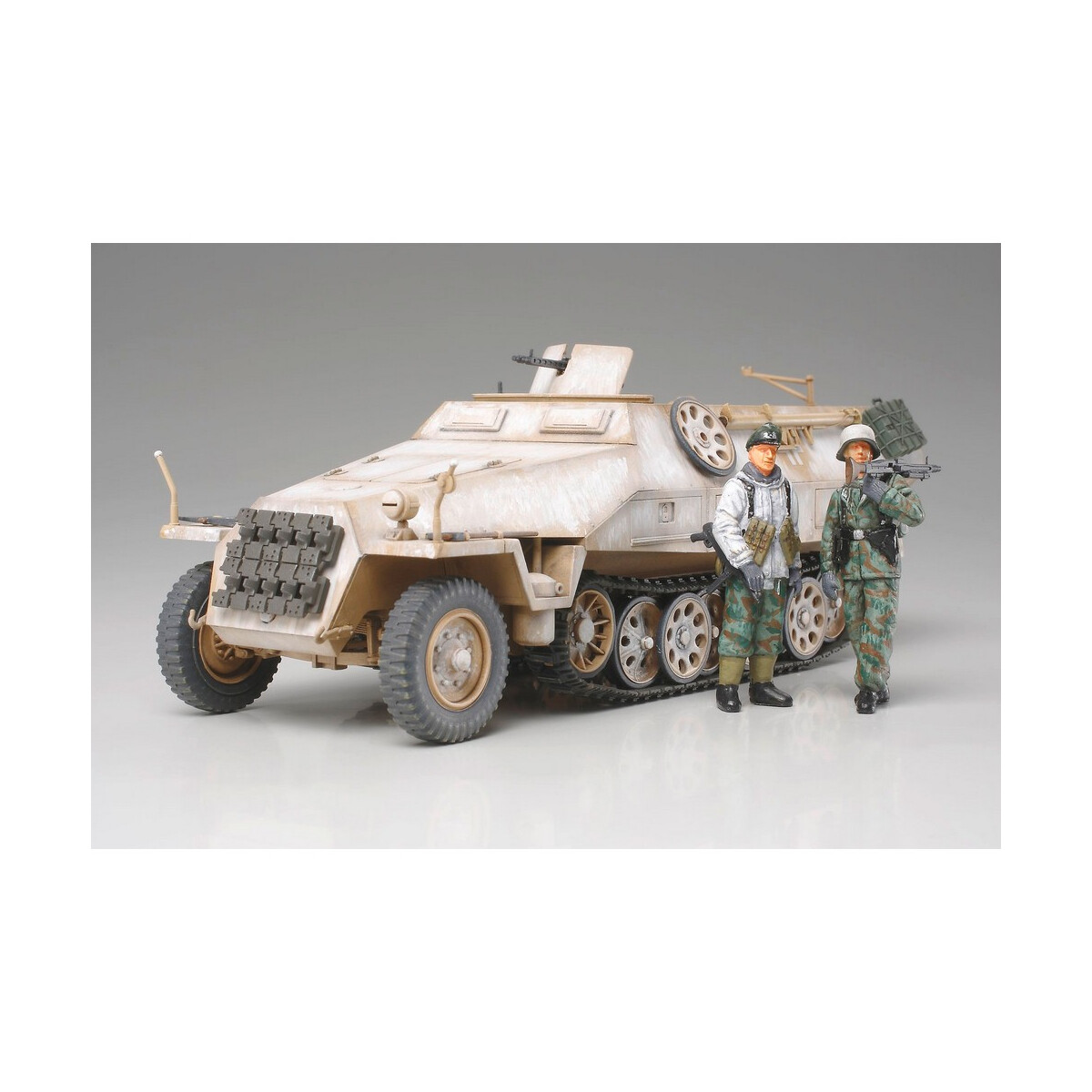 Tamiya 1:48 Sd.Kfz.251/1 Ausf.D Halb 300032564