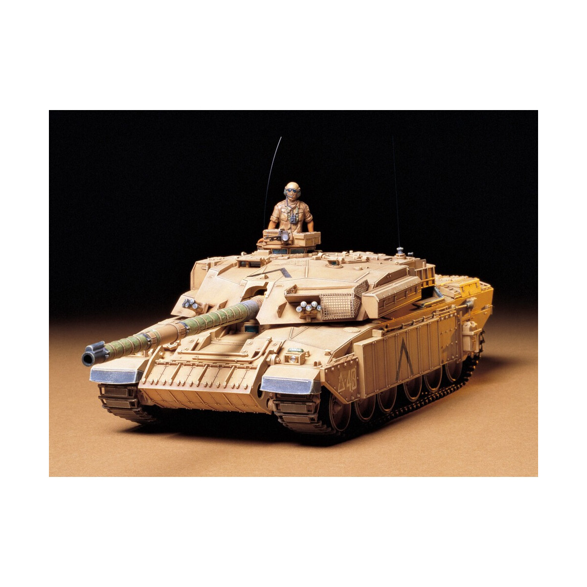 Tamiya 1:35 Brit. KPz Challenger 1 M 300035154