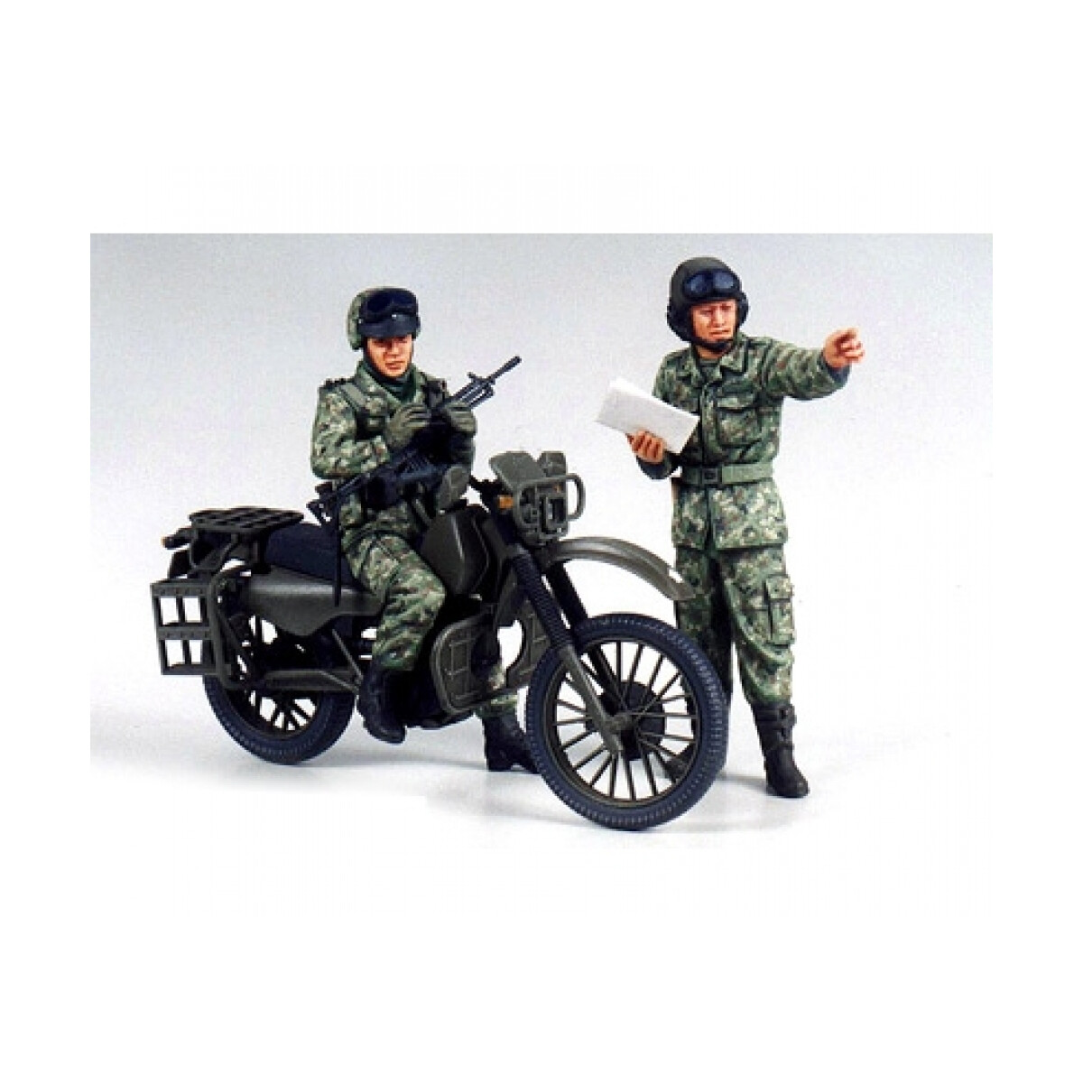 1:35 JGSDF Motocross-Motorcycle (2) box